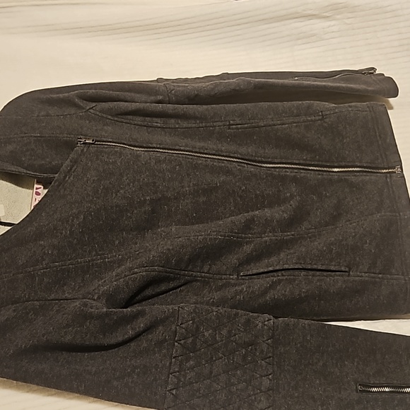 Under Armour Women's XS Studio Terry Moto Jacket  1257113 French Terry Fleece - Picture 2 of 8